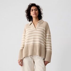 GAP Beige and Cream Striped V-Neck Sweater